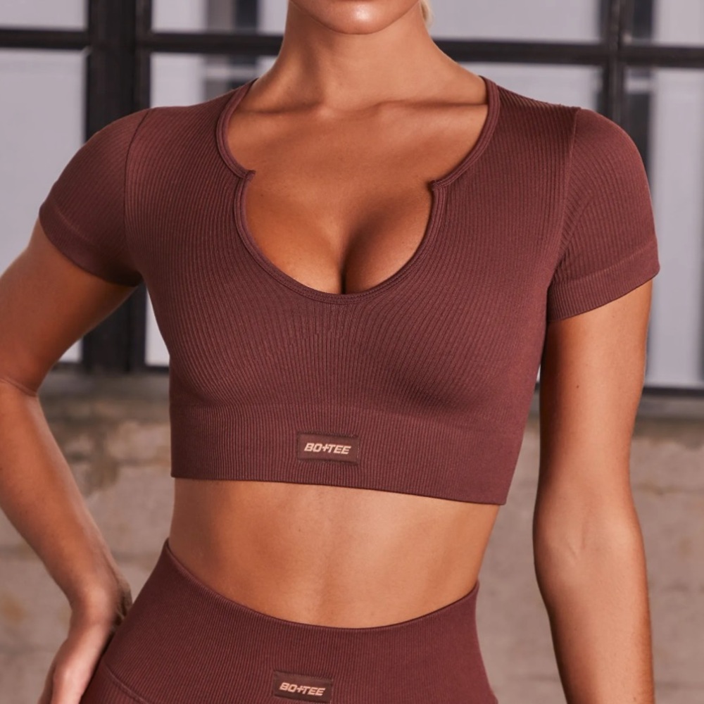 Bo+Tee In Charge Ribbed Crop Top